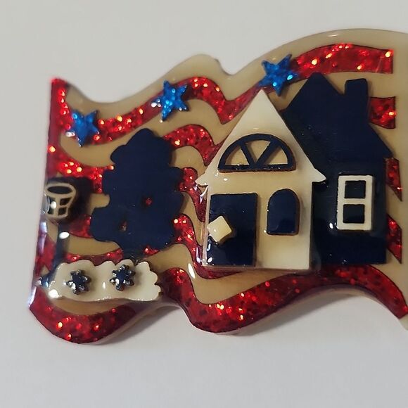 RARE House Pins By Lucinda Patriotic Flag Brooch with House Design - Picture 5 of 5